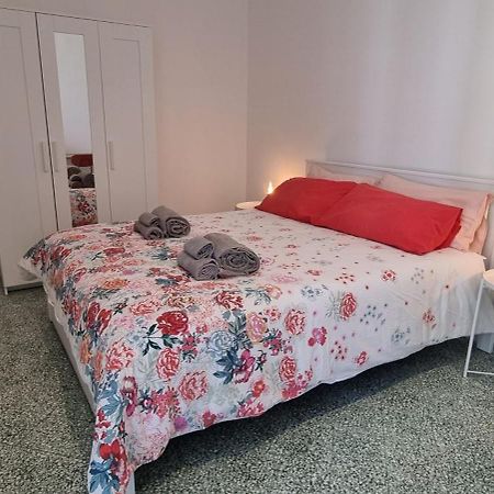 La Casa Di Alessandro Monopoli Bagian luar foto