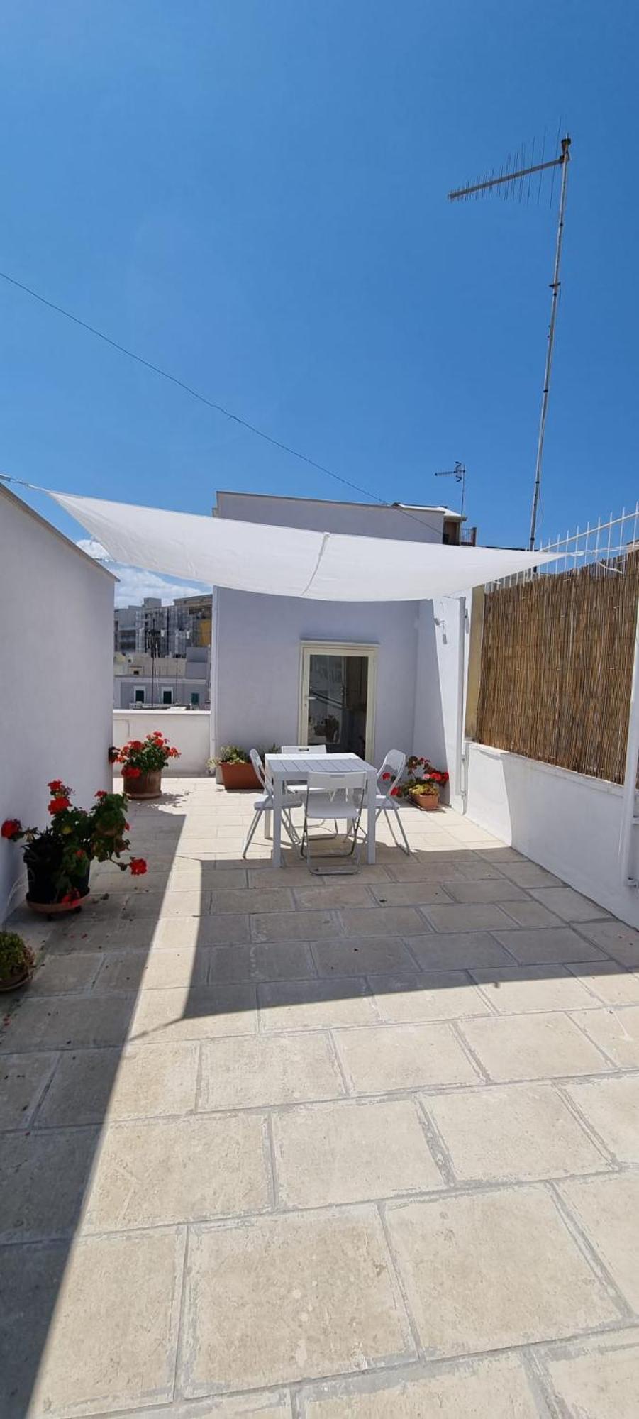 La Casa Di Alessandro Monopoli Bagian luar foto